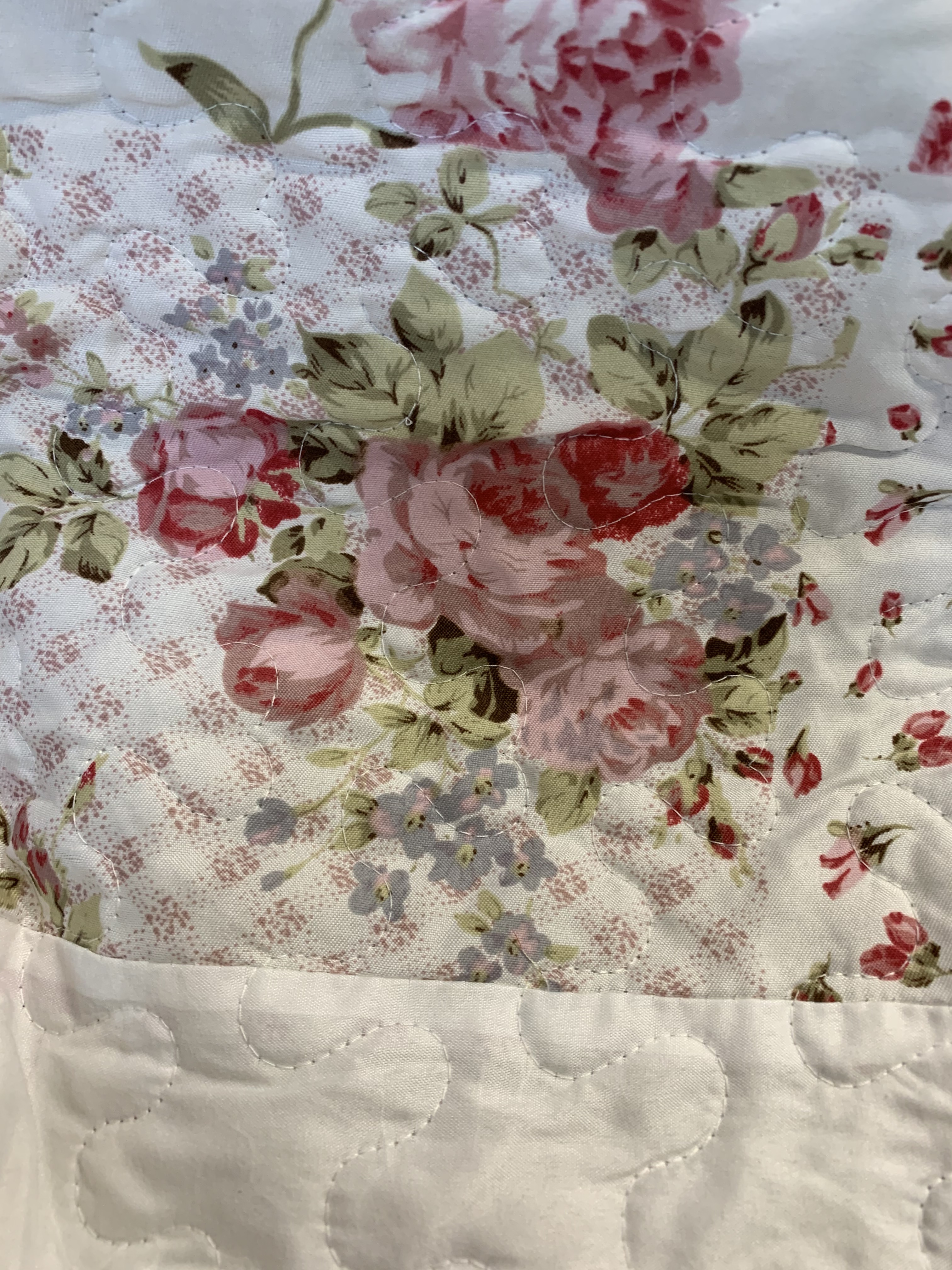 Tagesdecke Flower ROSE 260 x 260 cm Weiß Rosa Creme Doppelbett Steppdecke  Sofaüberwurf Landha | Plaids / Kuscheldecke | lillabelle