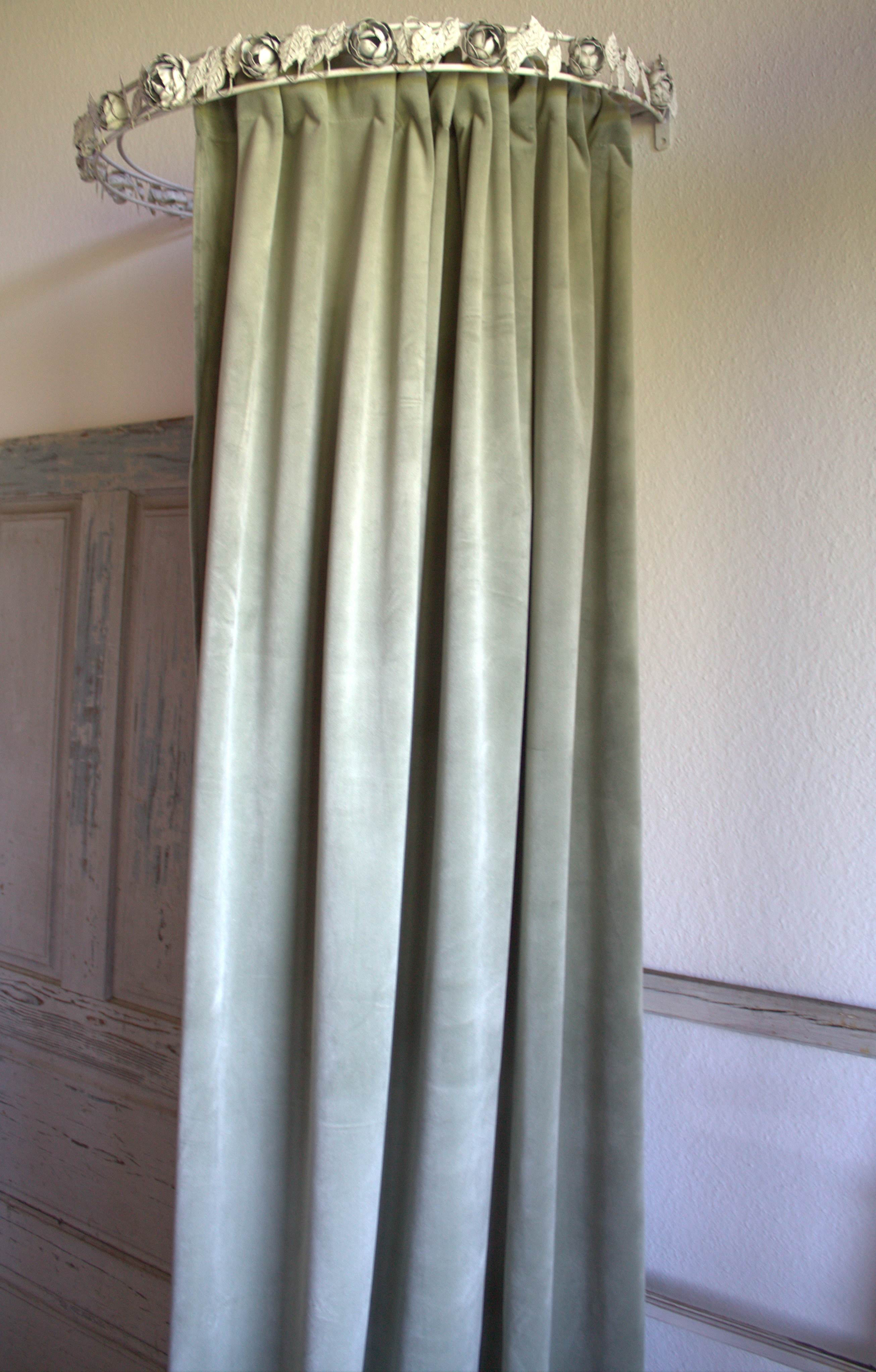 Vorhang GABRIELLA Samt LINDGRÜN 140x280 cm 2 Stück Polyester Blickdicht |  Gardinen & Vorhänge | Gardinen & Vorhänge | Gardinen | lillabelle | Thermovorhänge